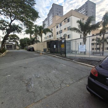 Apartamento 56m R$ 255.000,00 Residencial Parque das flores - Jardim Wanda 2 dormitórios 1 vaga aceita financiamento e carta de crédito 