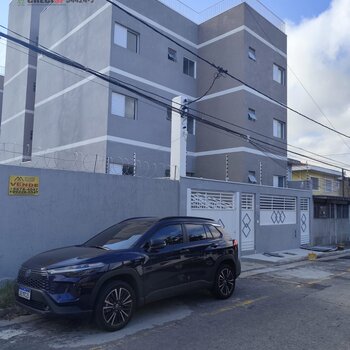 São 15 apartamentos em um prédio recém construído, capitado 31/03/2026 