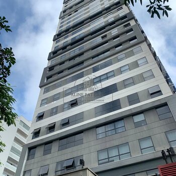 Vende se Apartamento / Santo Amaro  - Edifício Max Haus 