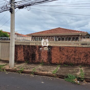 Casa no Centro, 3 dormitórios, Araraquara/SP