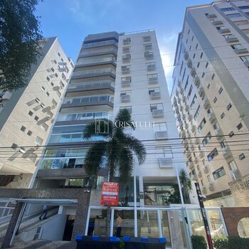 APARTAMENTO DE 3 QUARTOS COM NA QUADRA DA PRAIA LAZER COMPLETO
