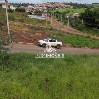 Vendo Lote 240m² Quadra 4 Lote 3 Portal das Palmeiras São Gotardo MG 