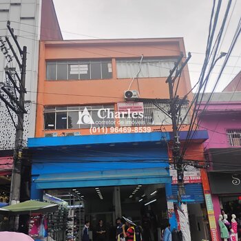 Aluga-se Salão Comercial  com 479 m² em Santo Amaro